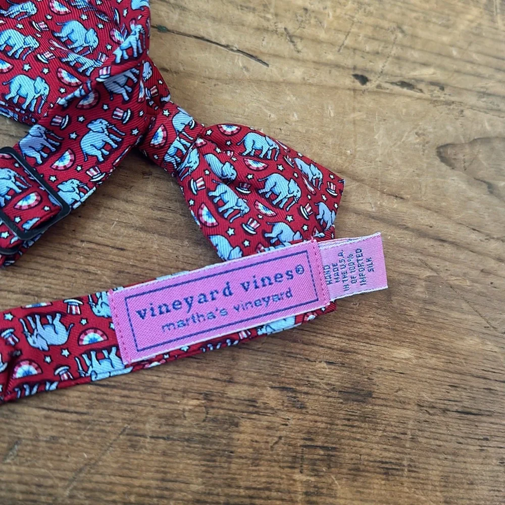 NEW Vineyard Vines Boys Bow Tie - Elephant Red White Blue Silk Pre Tied NWT